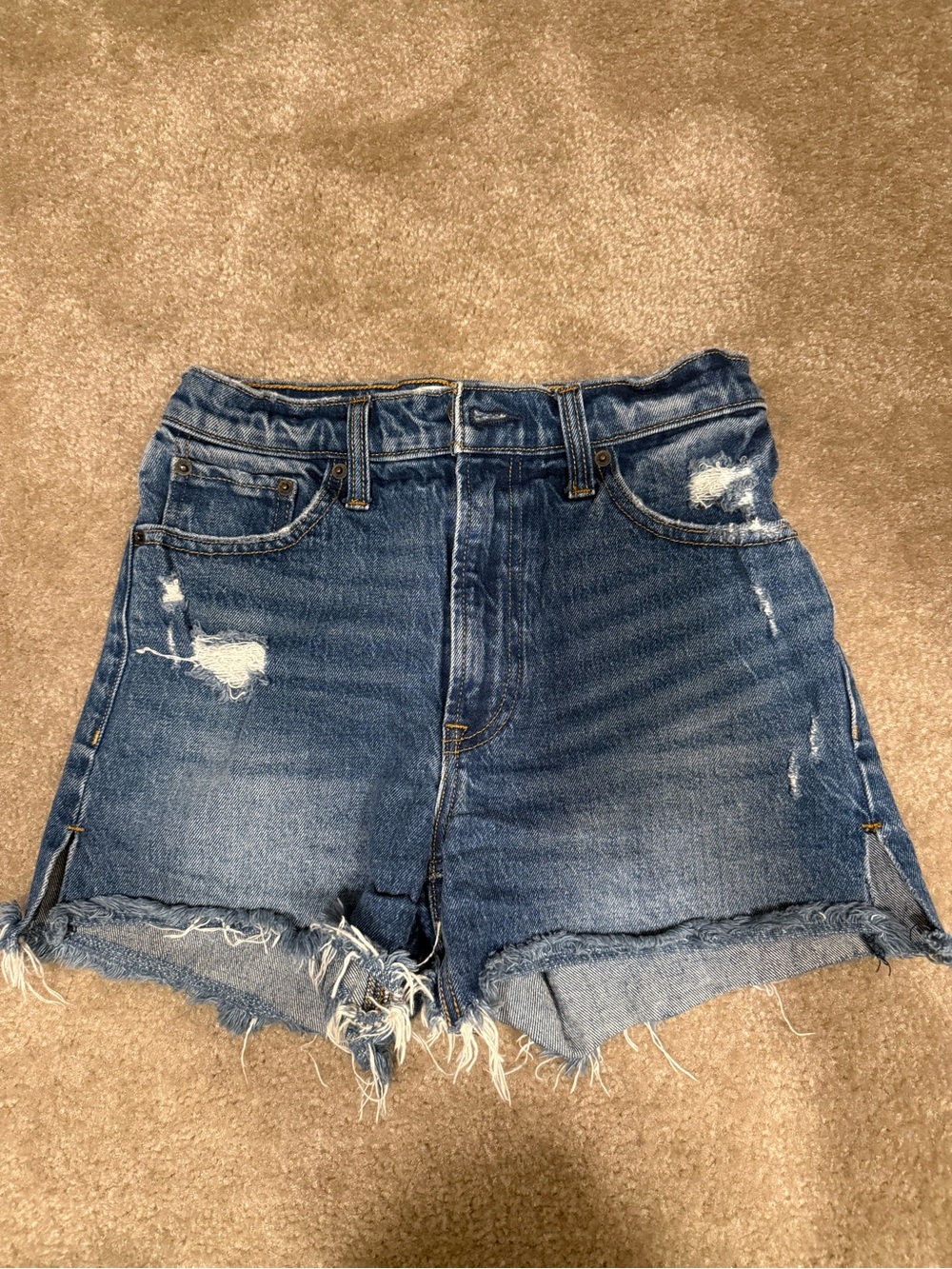 Abercrombie & Fitch high rise Mom short